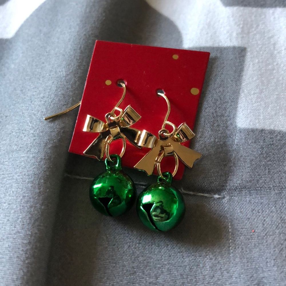 Holiday drop earrings